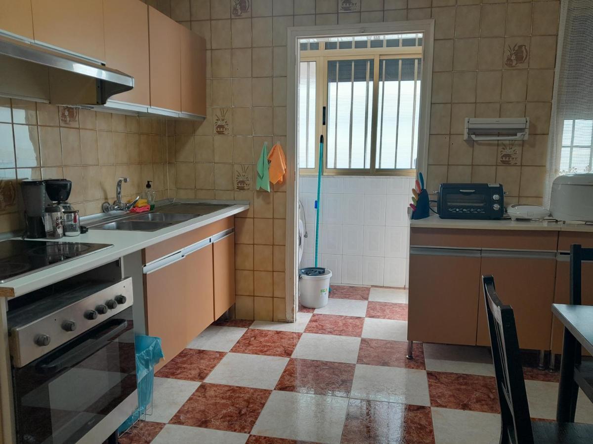 Disfruta De Un Barrio Tranquilo Lejlighed Alcalá de Guadaira Eksteriør billede