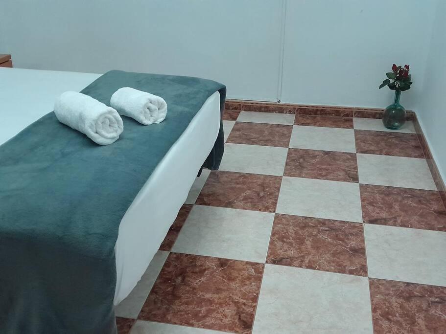 Disfruta De Un Barrio Tranquilo Lejlighed Alcalá de Guadaira Eksteriør billede
