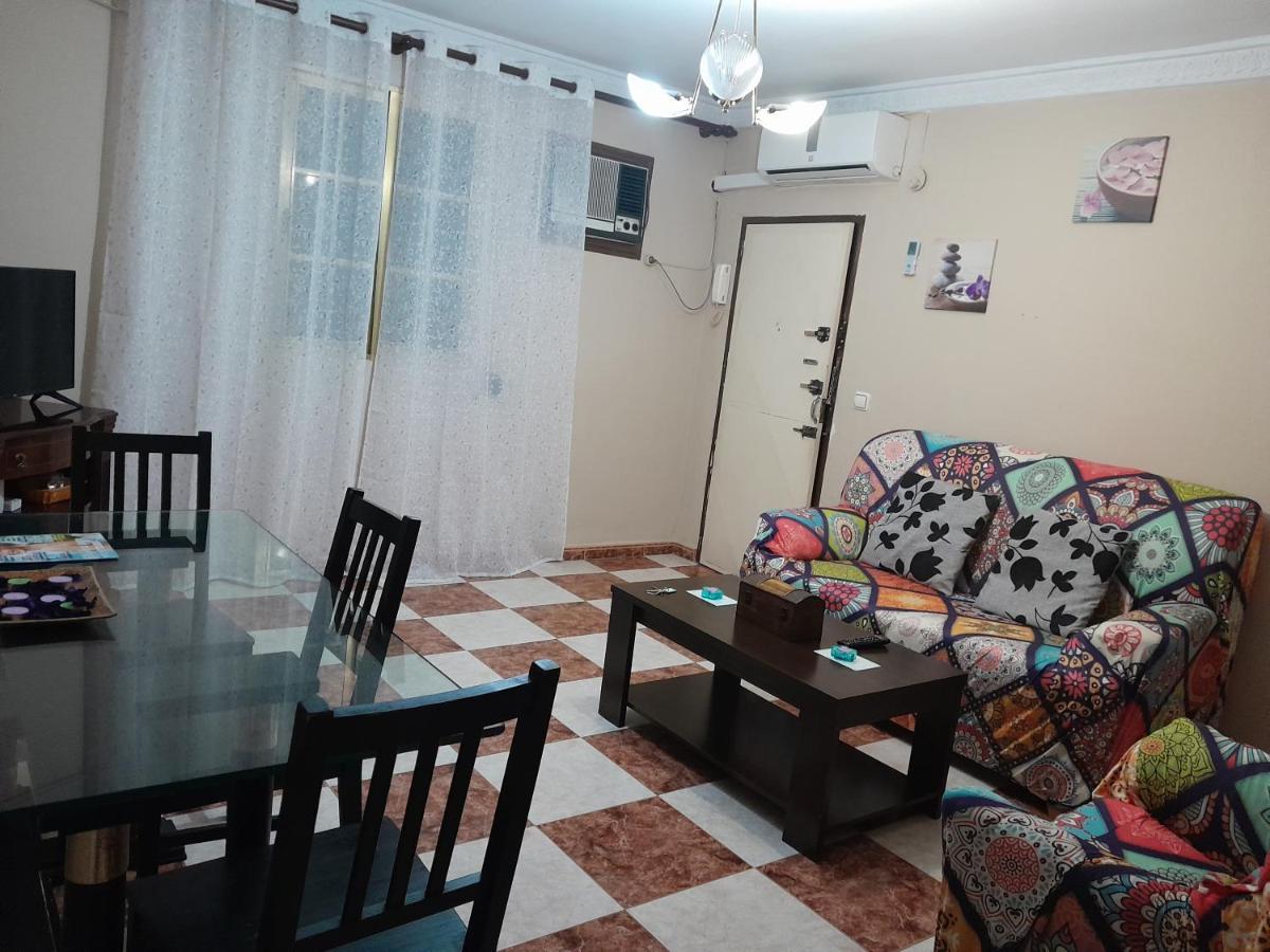 Disfruta De Un Barrio Tranquilo Lejlighed Alcalá de Guadaira Eksteriør billede